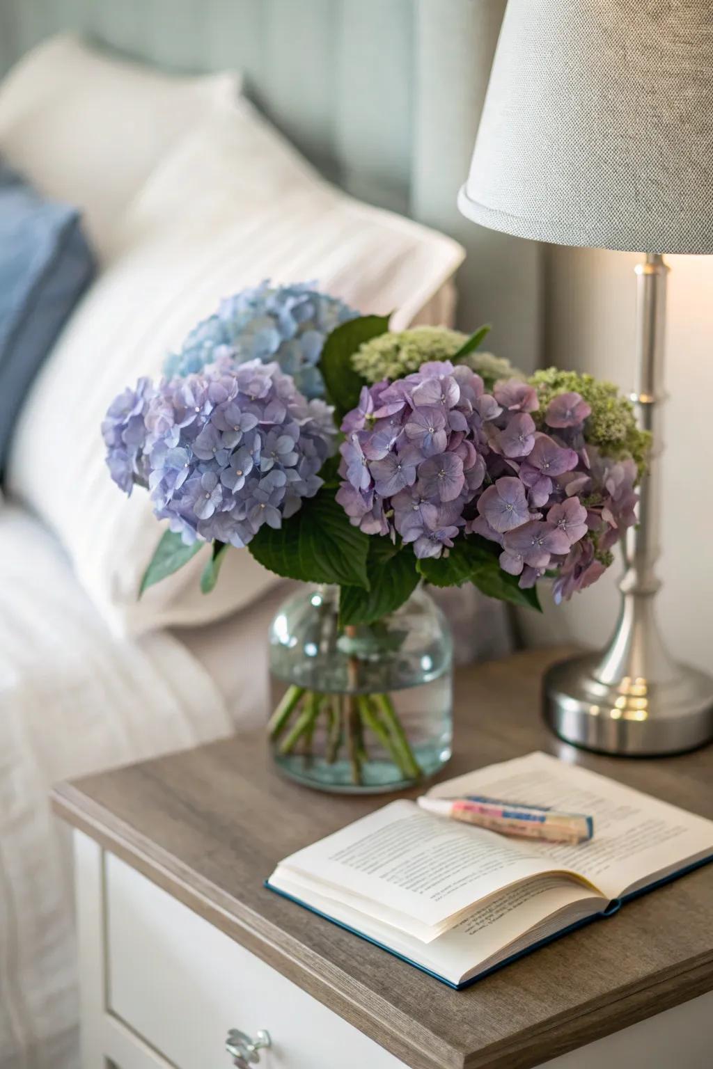 Hydrangeas on the bedside bring a fresh start to your day.