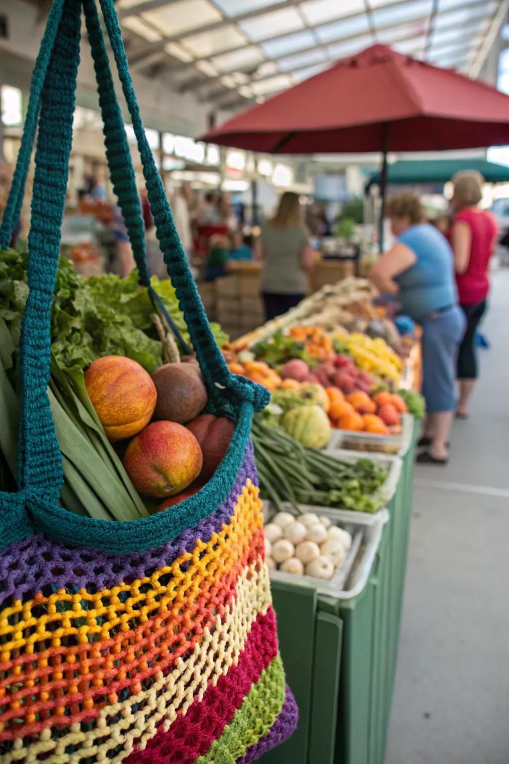 An eco-friendly crochet market tote, ideal for shopping.