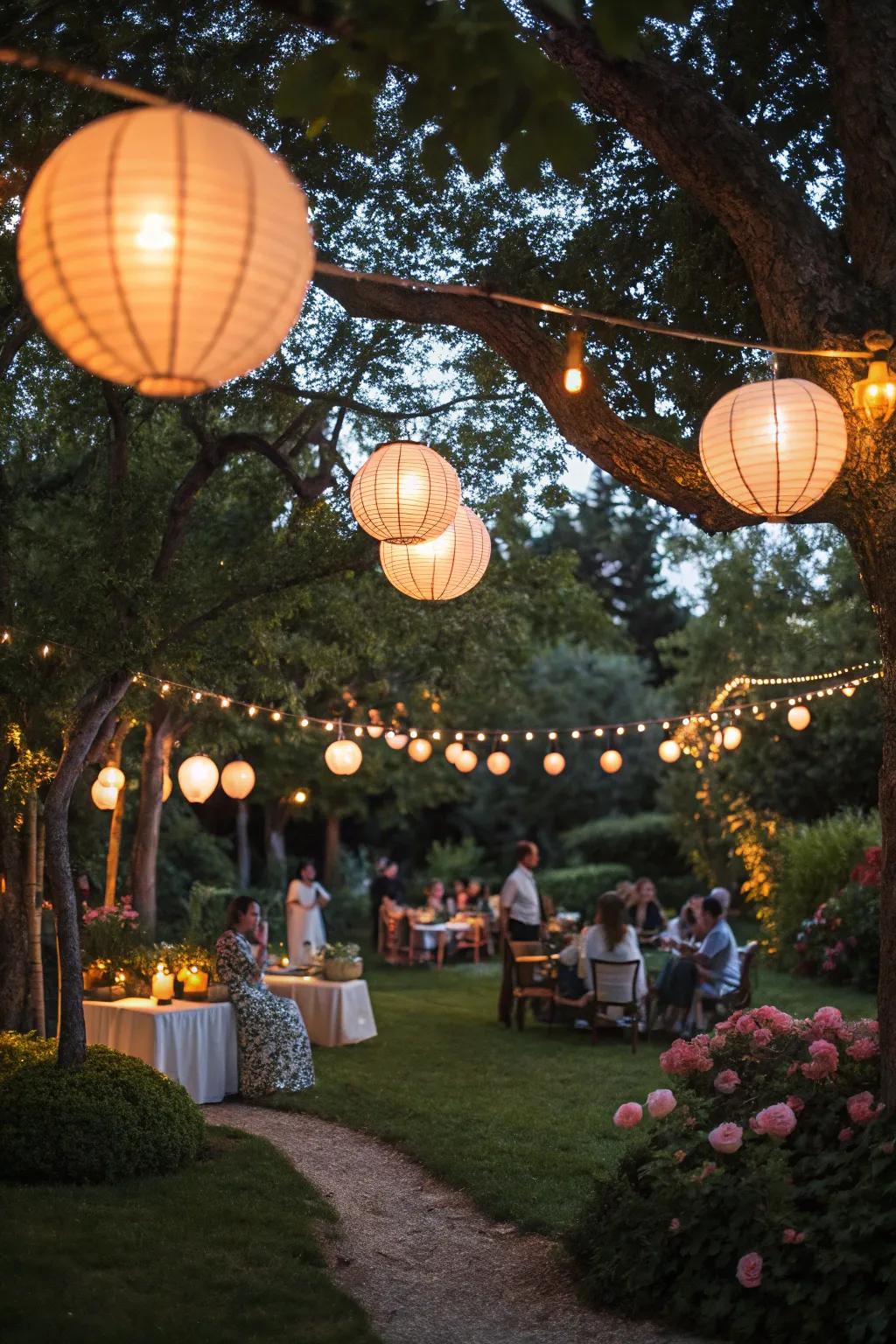 Outdoor lanterns create an enchanting evening ambiance.