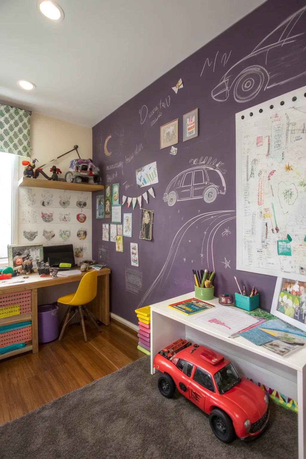 A purple chalkboard wall encourages creativity.