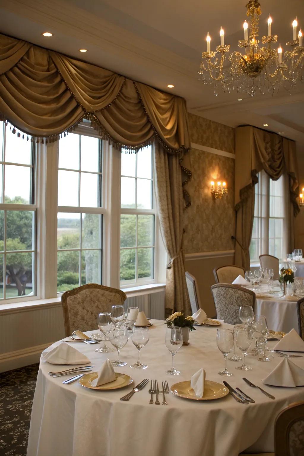 Valance with elegant ribbon accents in a dining room.