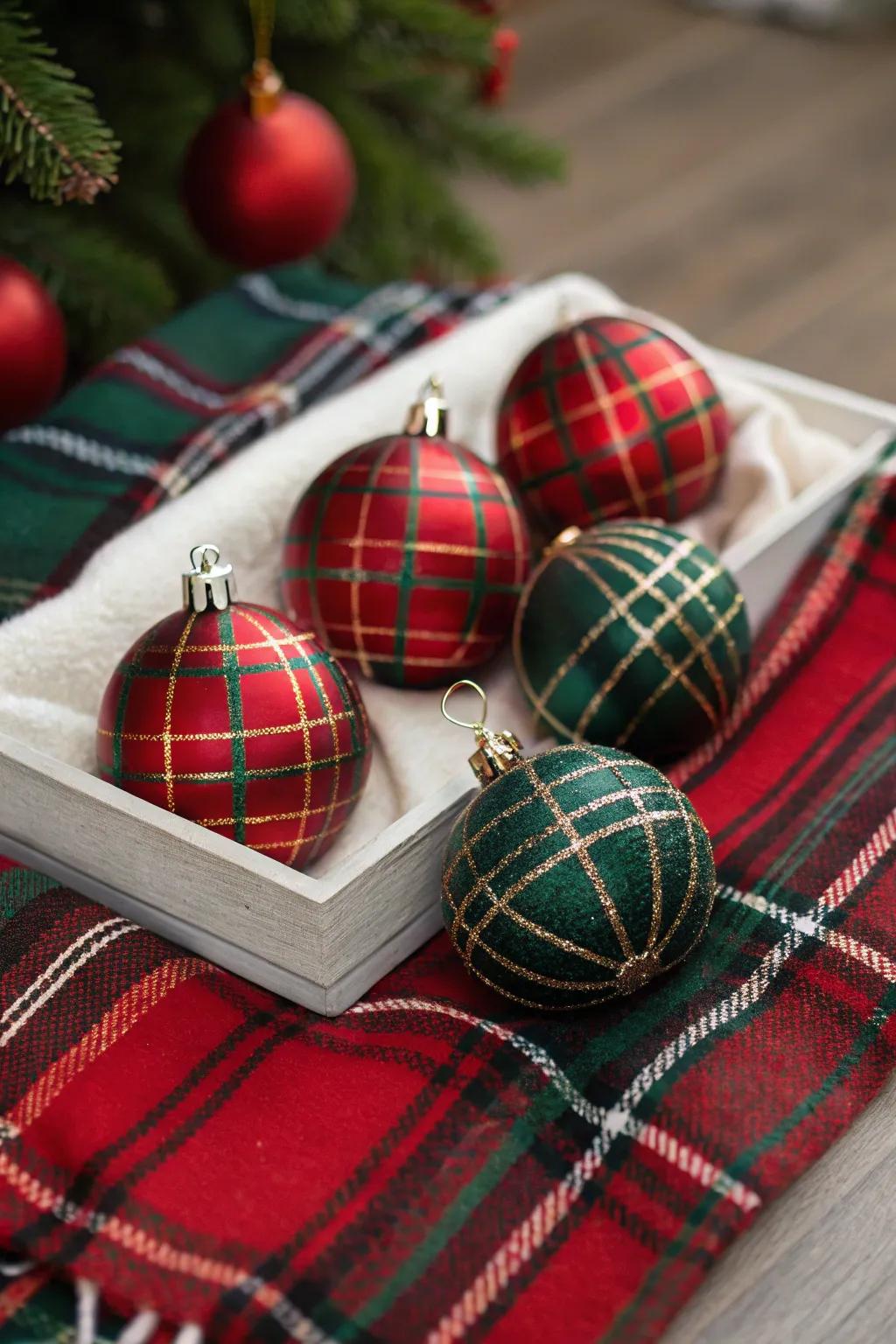 Plaid pattern ornaments provide a cozy and traditional touch to holiday decor.