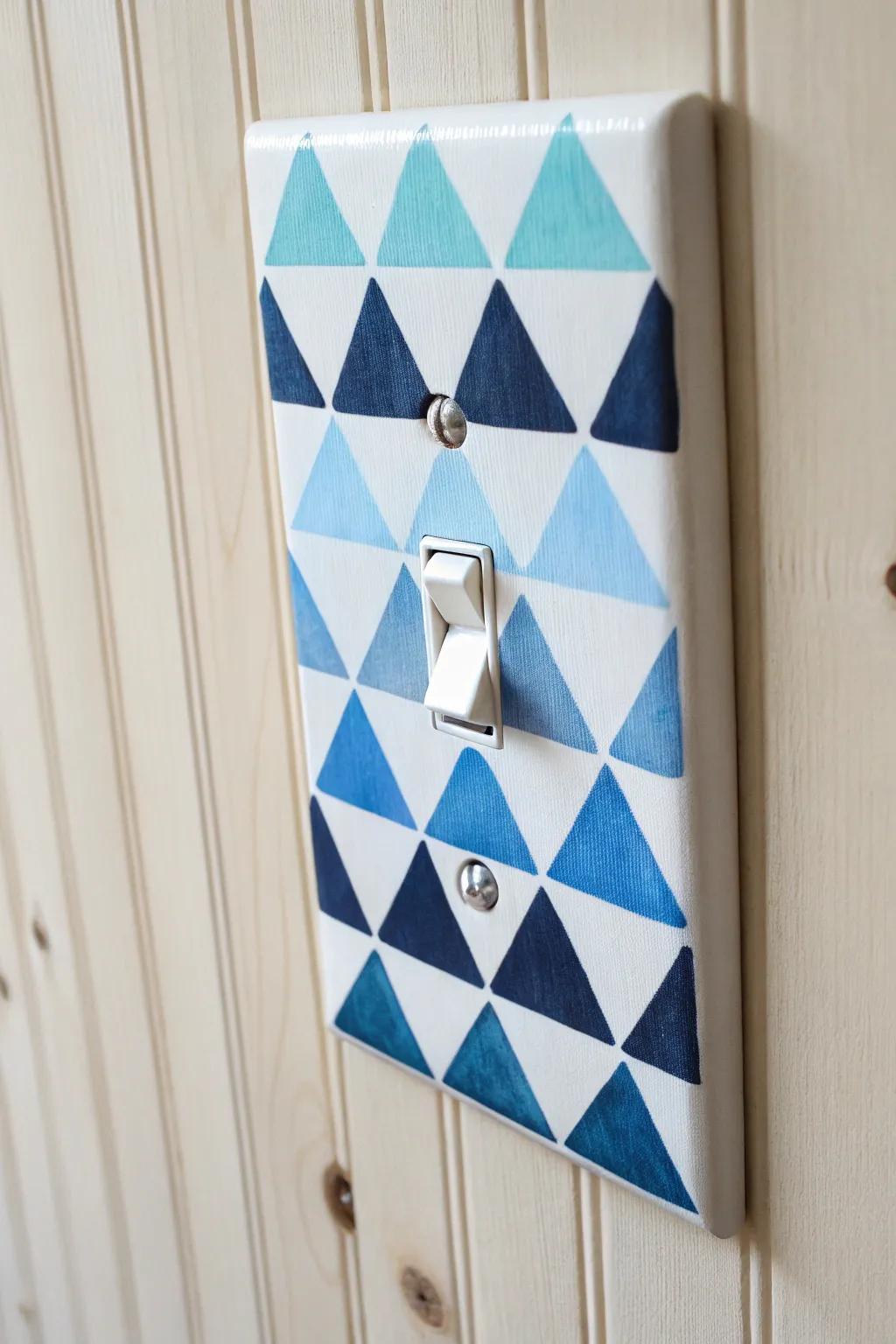 Add a touch of modern elegance to your space with these stunning geometric patterns! 🎨✨ #InteriorDesign #MinimalistBeauty