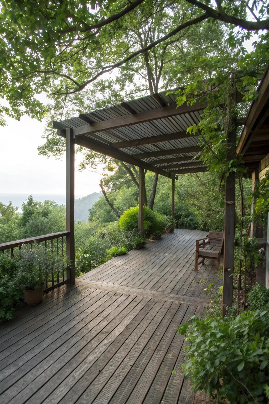 Timber helps this deck blend naturally with its lush surroundings.