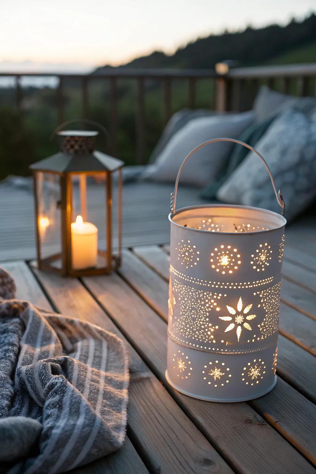 Illuminate your evenings with this charming tin can lantern – where simplicity meets creativity.