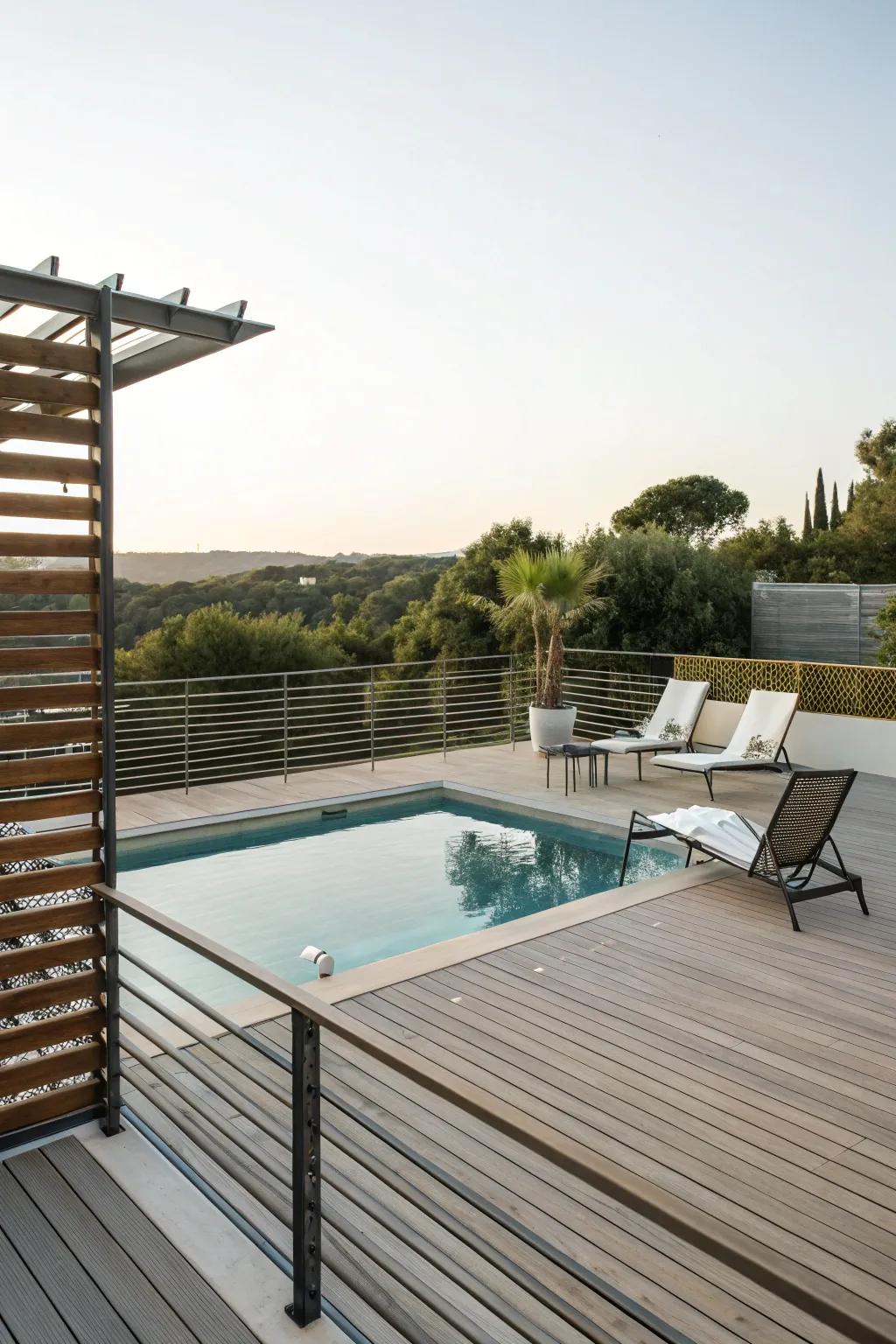 Horizontal slats add a modern touch to your pool deck.