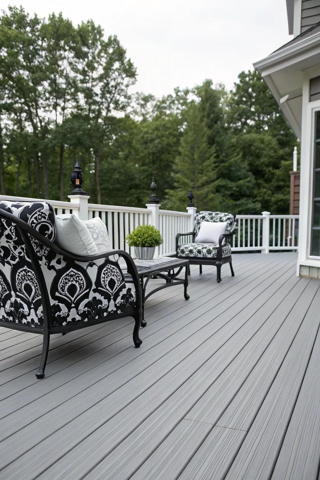 A grey deck that combines black and white for a timeless style.