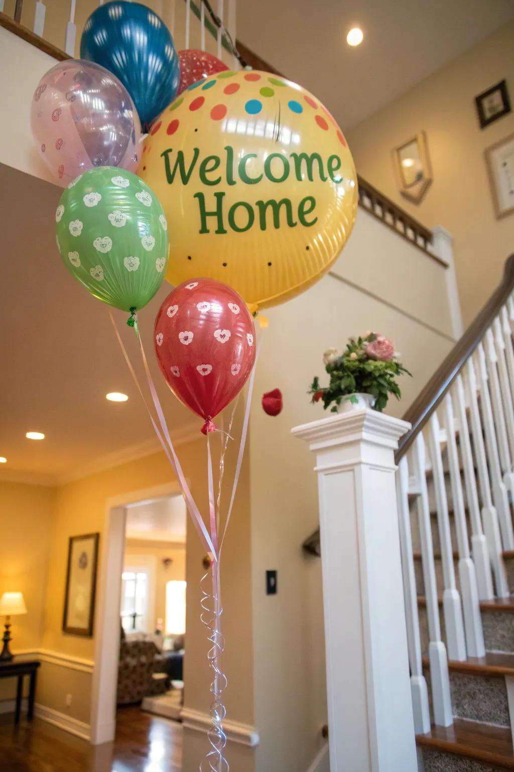 A warm welcome with personalized helium balloons.