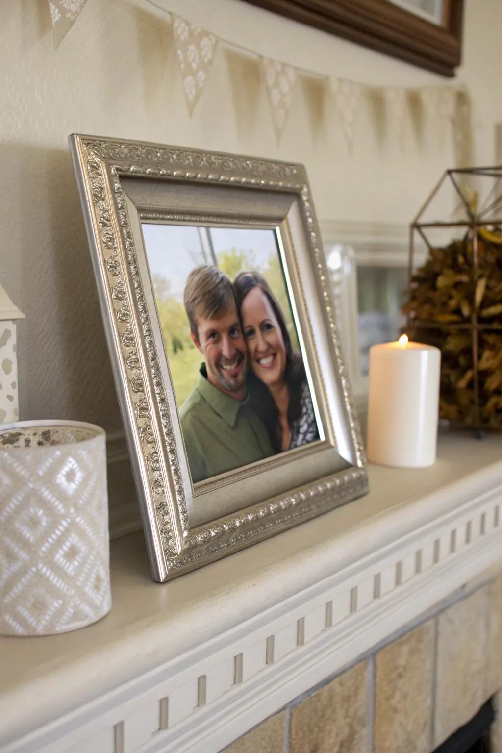 Add glamour and sparkle with a decorative metallic frame.