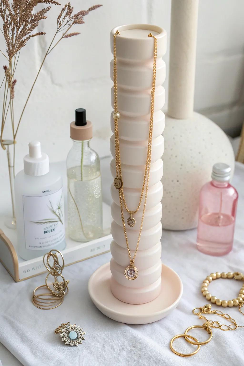 Transform everyday bottles into a chic jewelry stand that keeps your treasures tangle-free and stylish!