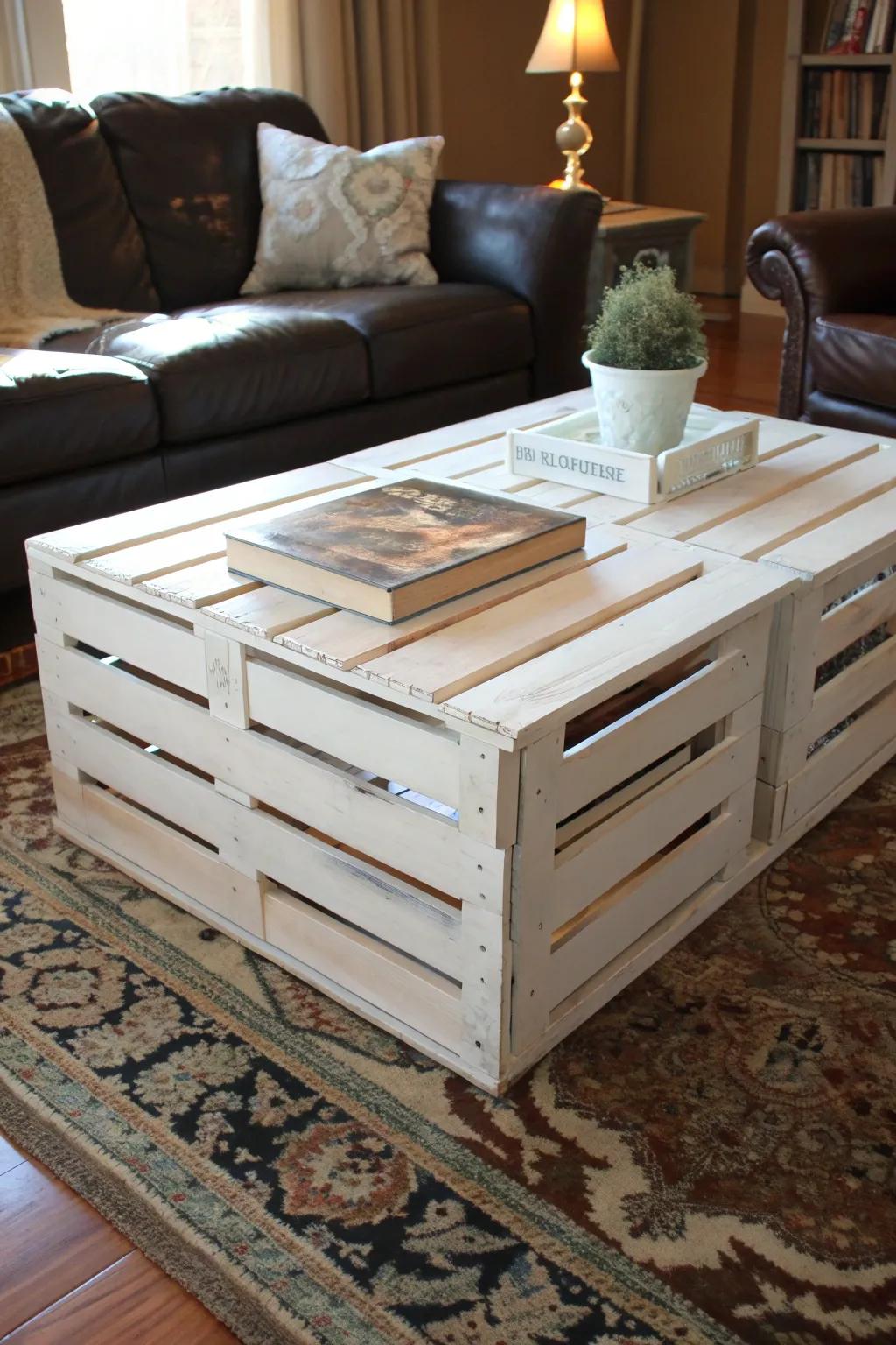 Transform your space with a handcrafted touch: a rustic crate coffee table that combines elegance with DIY charm.