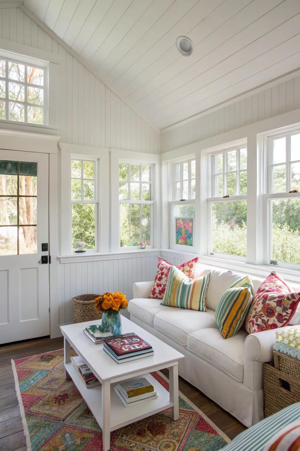 White Shaker panels create a bright, airy atmosphere.