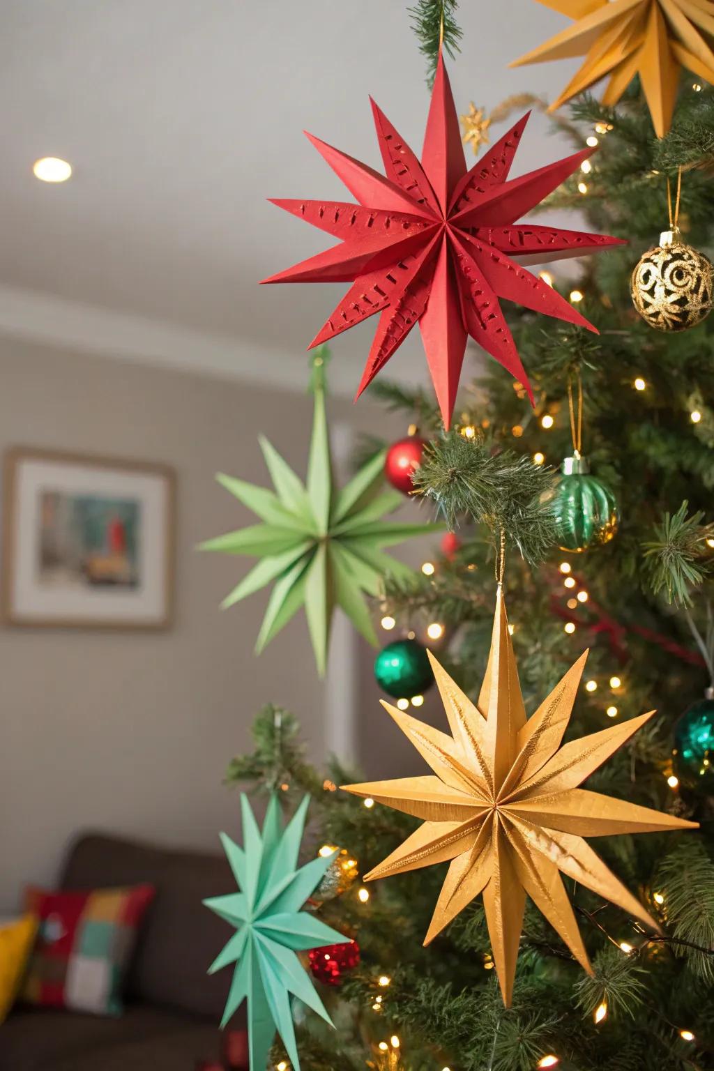 Decorate your tree with vibrant paper starburst ornaments.