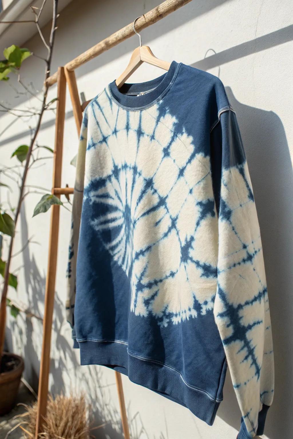 Discover the art of reverse tie-dye: where simplicity meets striking elegance.