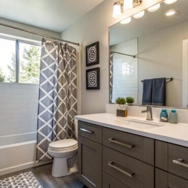 25+ Creative Toilet Ideas to Refresh Your Space