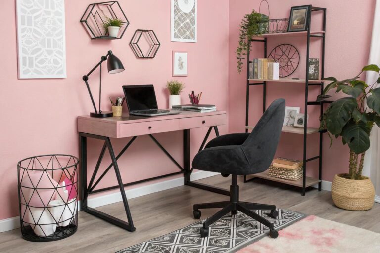 15+ Chic Pink and Black Office Ideas