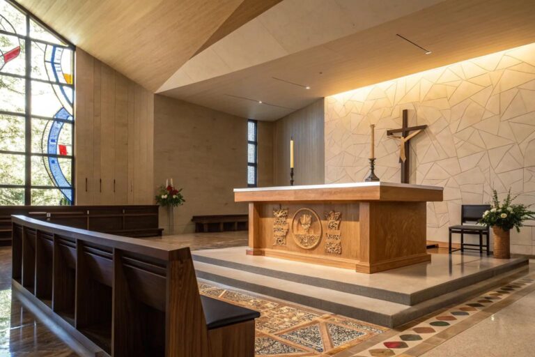 17+ Inspiring Small Church Renovation Ideas